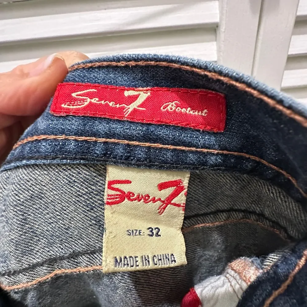 Seven For All Mankind bootcut‎ womans denim jeans in darker wash size 32